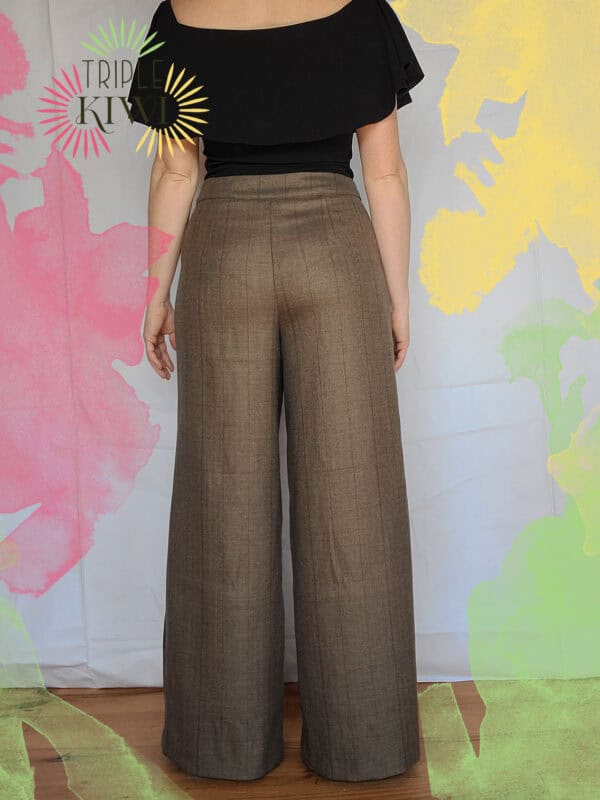 Jazz the wide pants, back vue